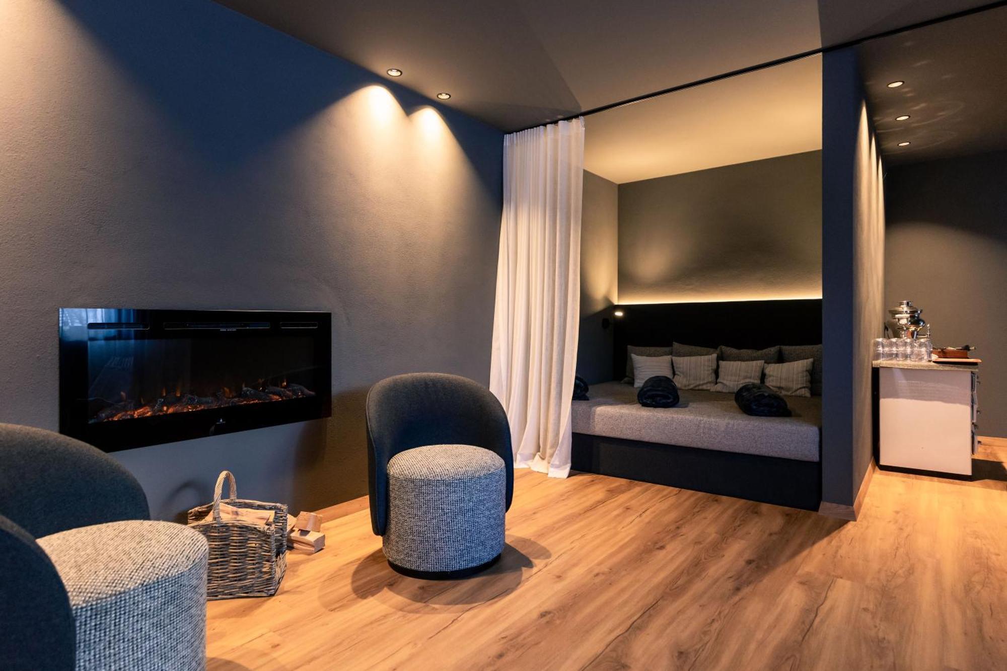 Hotel Alpenjuwel Melago Bagian luar foto