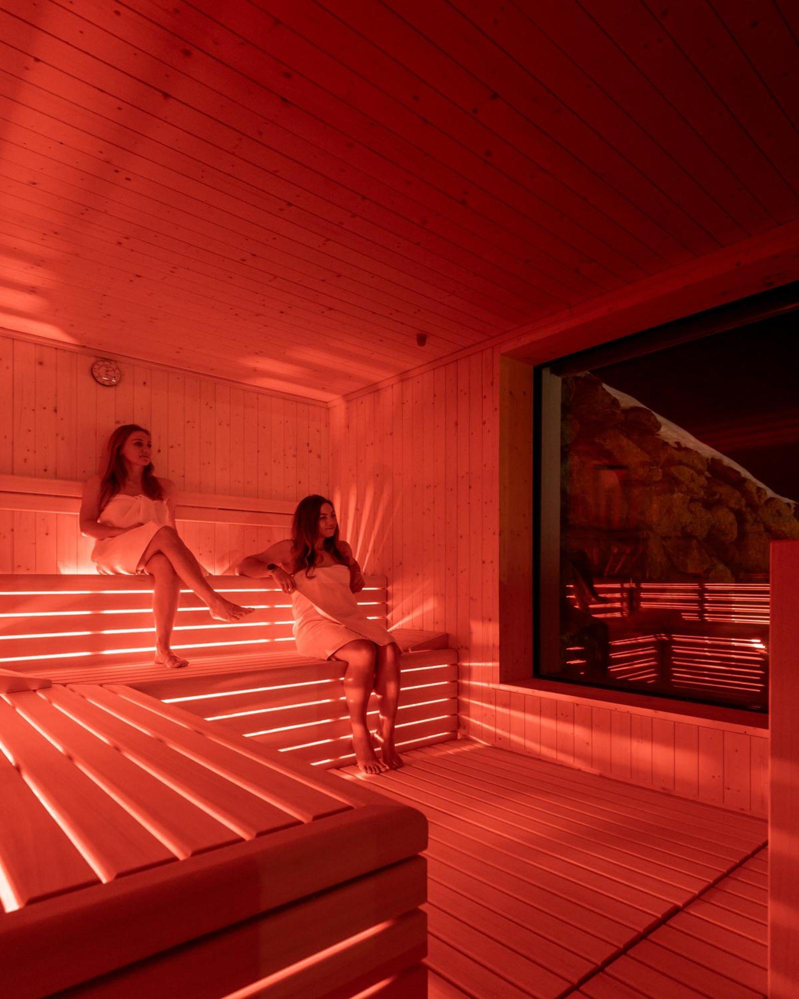 Hotel Alpenjuwel Melago Bagian luar foto